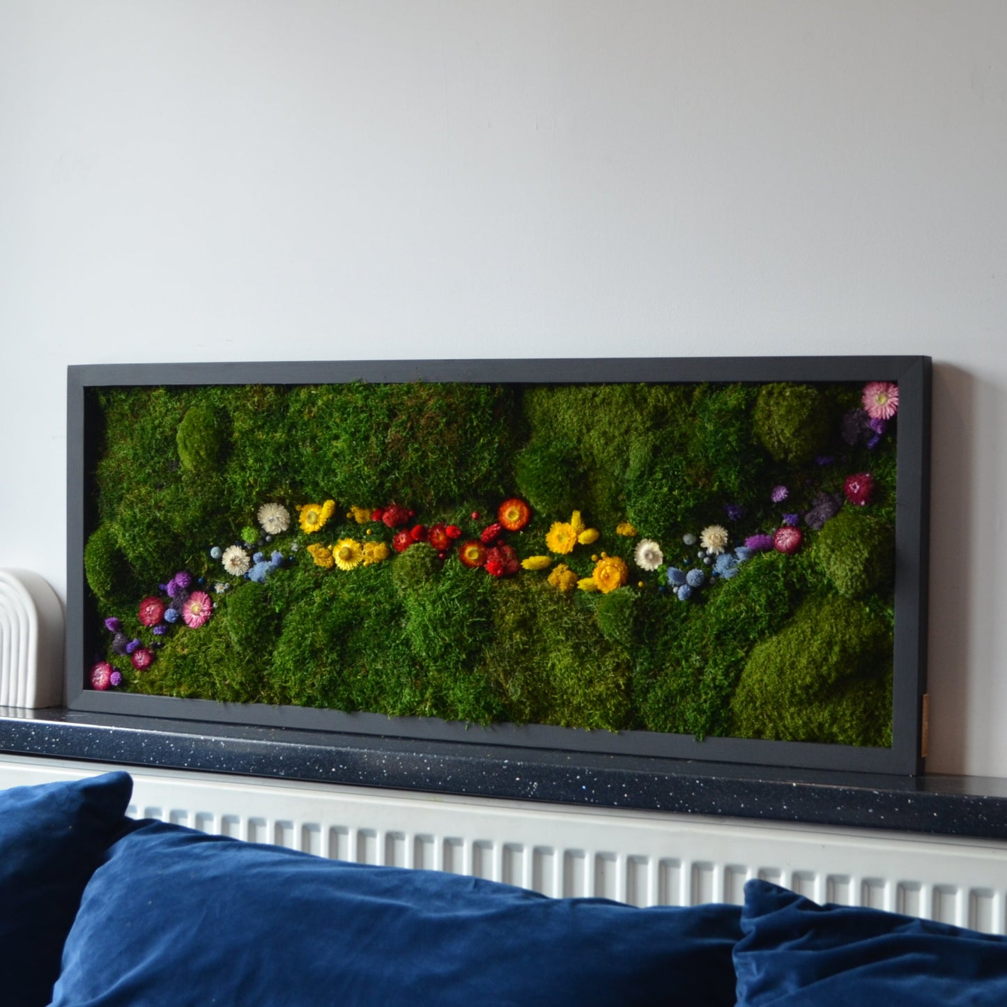 Obraz z mchu płaskiego i kwiatów stabilizowanych | BLOOM ART