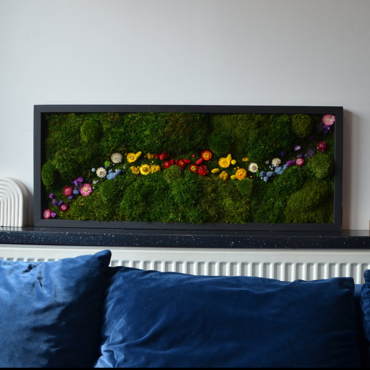Obraz z mchu płaskiego i kwiatów stabilizowanych | BLOOM ART