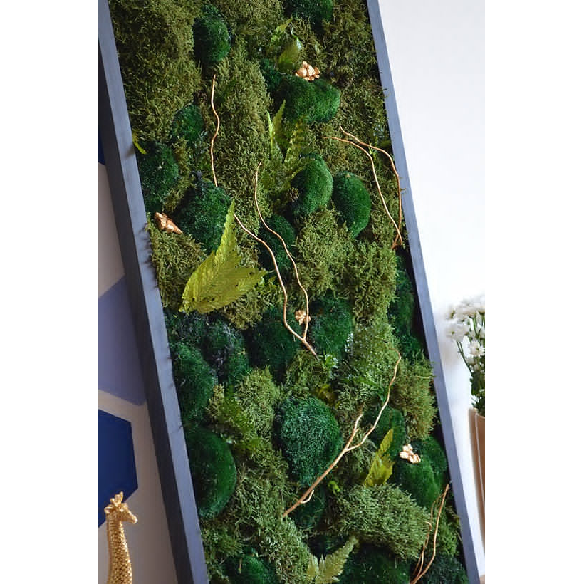 decoration made of moss